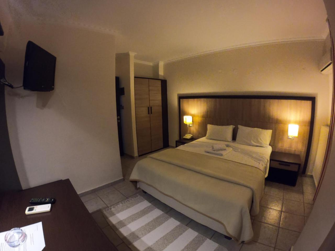 Kaiafas Lake Hotel ザハロ エクステリア 写真